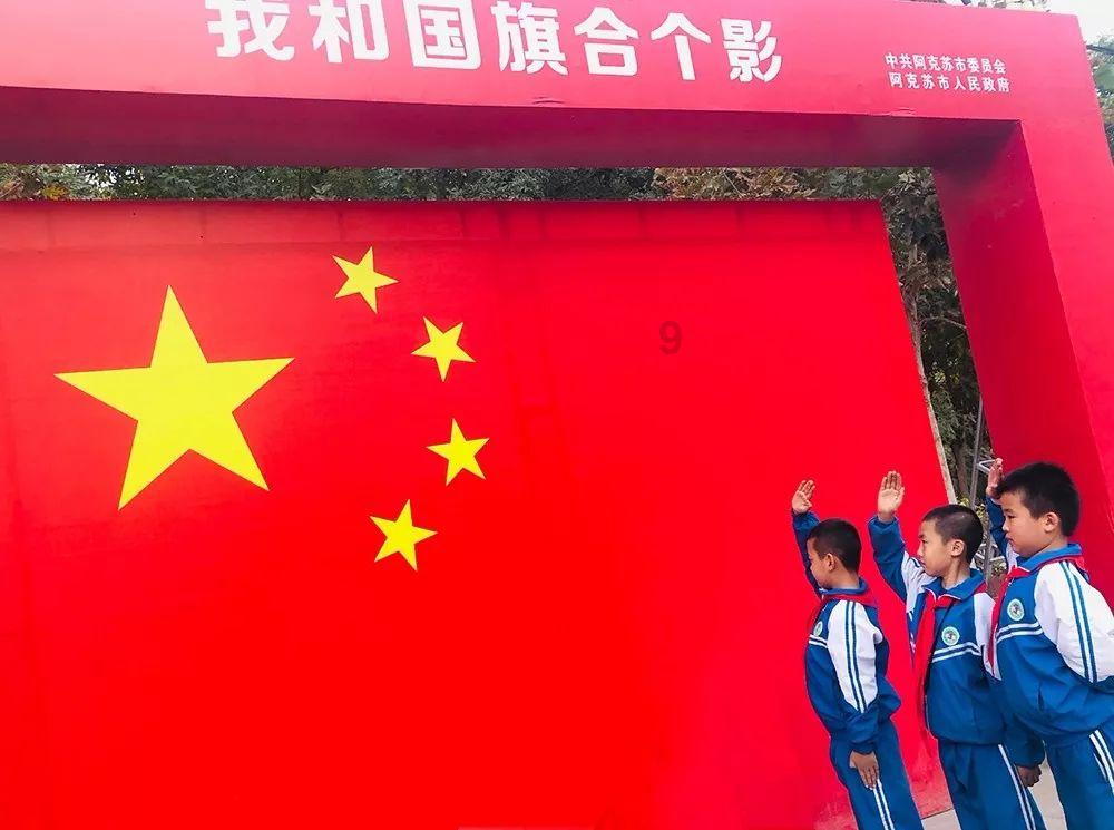 学生上课不会，老师质问：“家长怎么辅导的”，教育到底是谁的责任呢？游戏画面