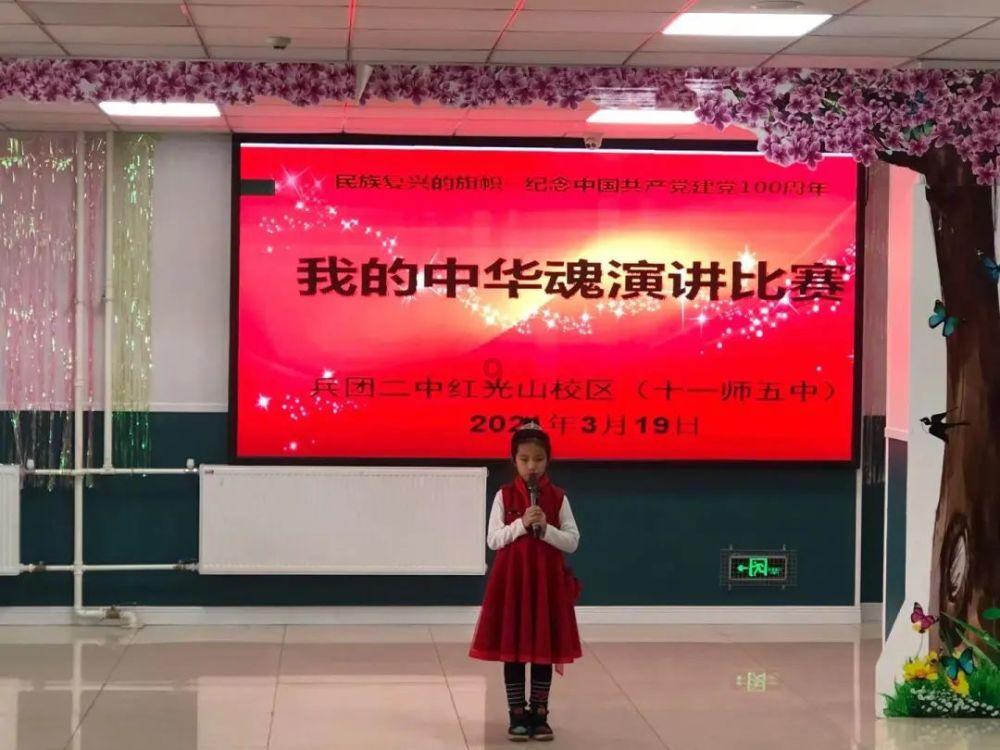 奔驰EQG革新：四轮电机+坦克掉头，电动越野新篇章？